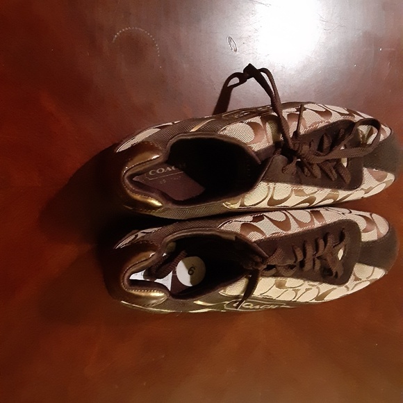 Coach shoes and flats - Picture 2 of 3